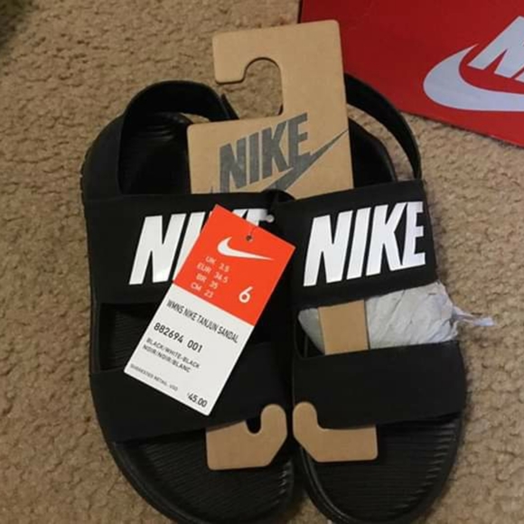 nike tanjun sandals size 6